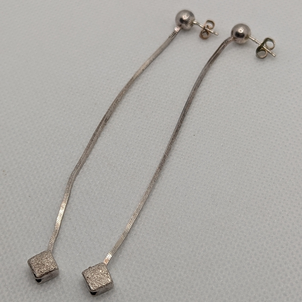 Elegant Silver Dangle Earrings